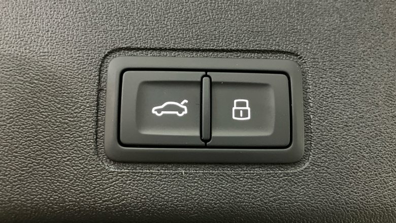 Audi Q3 1.5 TFSI S Line 5dr S Tronic Petrol Estate